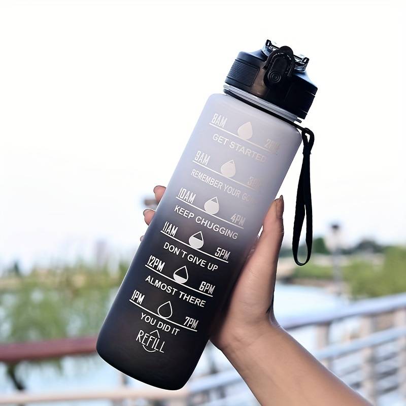 كوب بلاستيكي رياضي خارجي بسعة  - مراجعة Smart Water Bottle Tracker وسعره